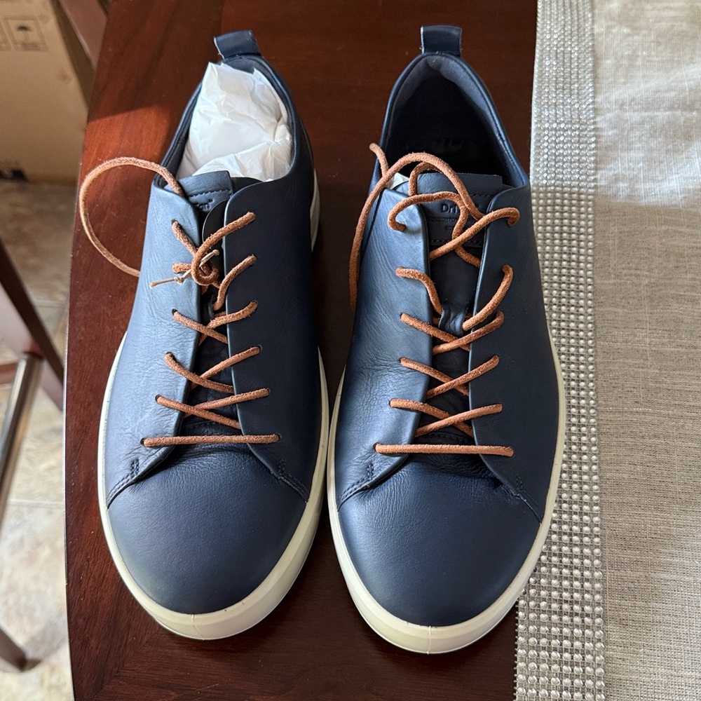 Ecco Navy Leather Sneakers with Tan Laces - Picture 2 of 8